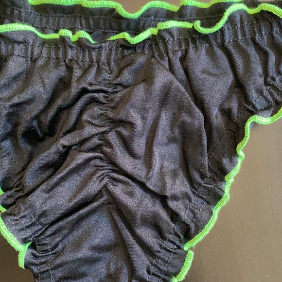 Black Ruffle Bikini - Picture 3 of 4